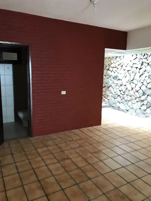casa-com-3-quartos-a-venda-120m-no-tauape-fortaleza (20)